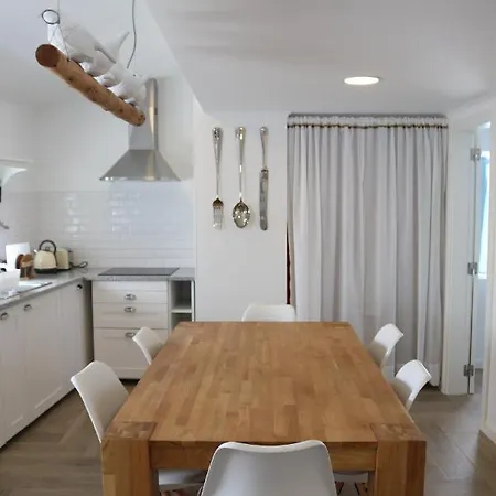 펜션 Beach House Guincho 아우카비데시