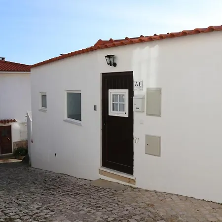 Beach House Guincho 펜션 아우카비데시